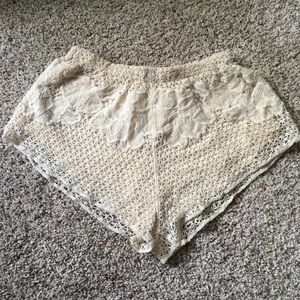 LF NATURE ROSE LACE SHORTS 🌹